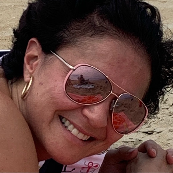 Meet your Posher, Rosa - Picture 1 of 1